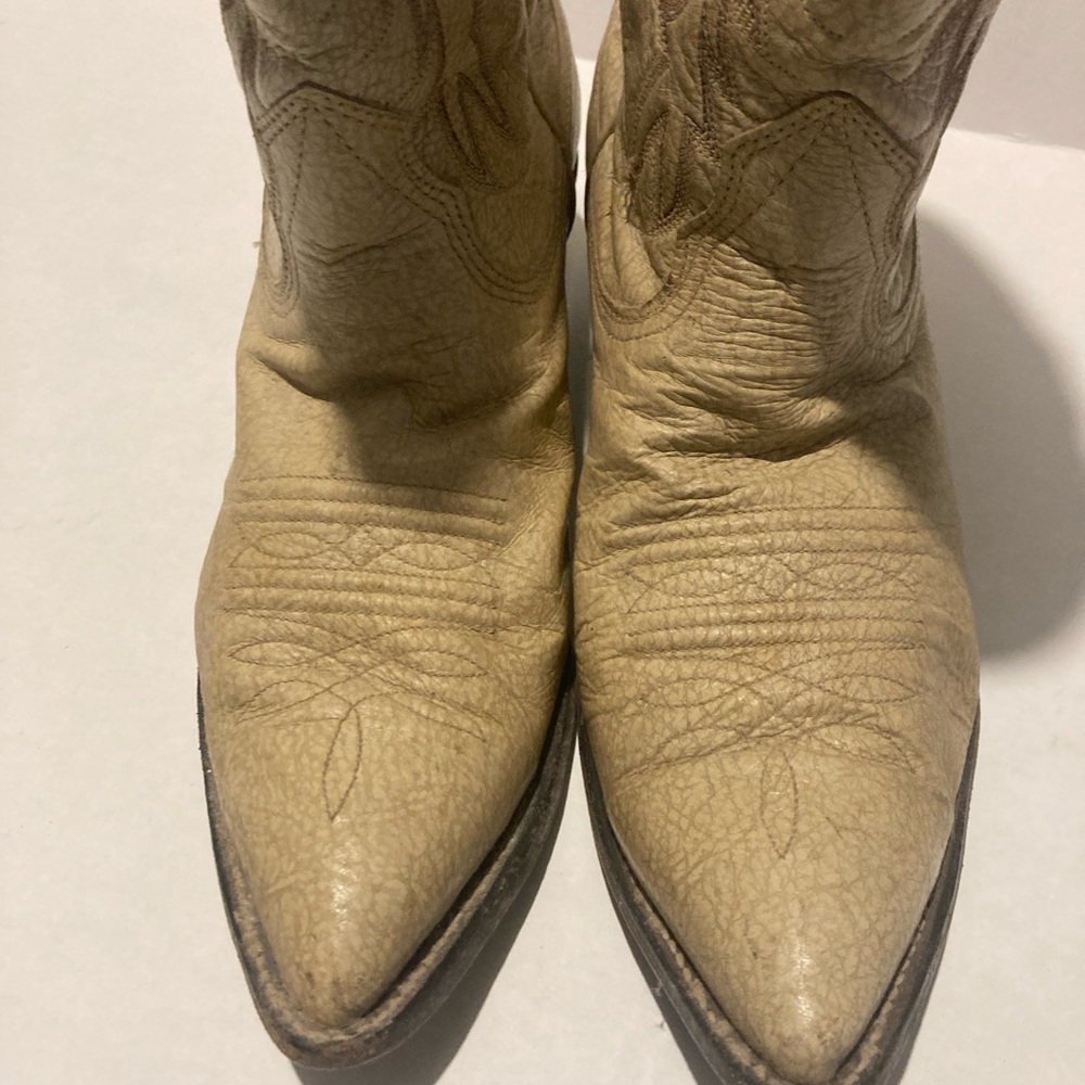 Novona Women's Tan Western Pointed-Toe Leather Boots